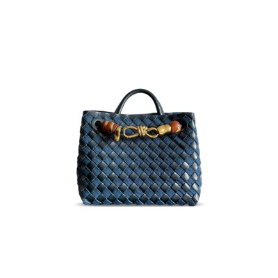 BOTTEGA VENETA ANDIAMO SHOULDER BAG 743568 (25*22*10.5cm)